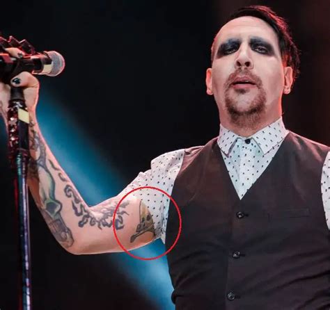 tattoo marilyn manson|27 tatuajes de Marilyn Manson y sus significados